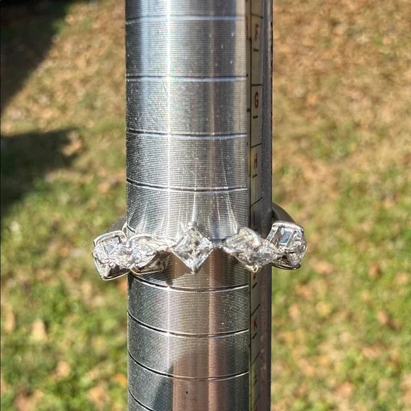 Elegant 925 Sterling Silver Diamond Ring - Picture 9 of 12